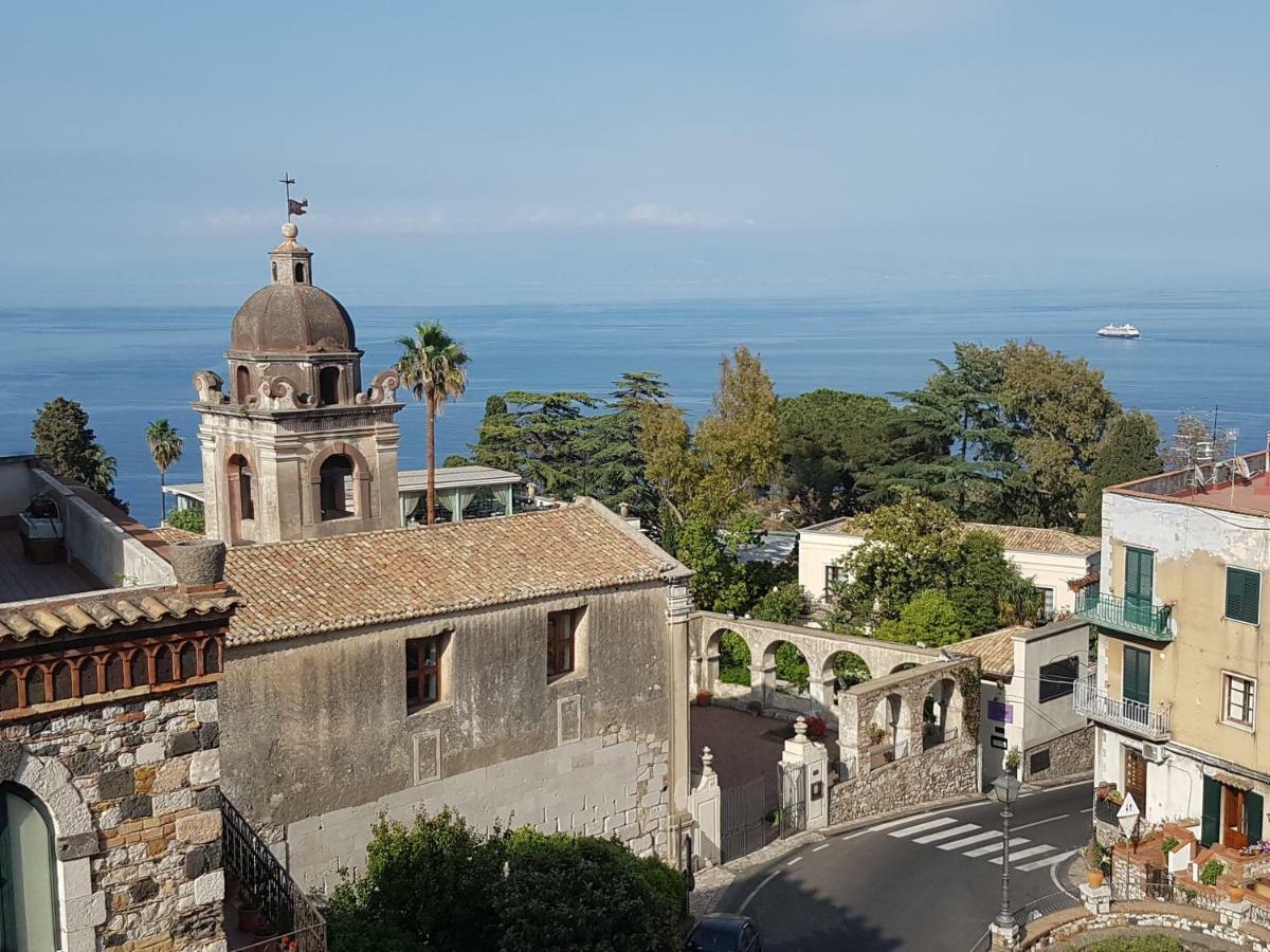 I Due Grifoni Studio Flat Taormina Eksteriør billede